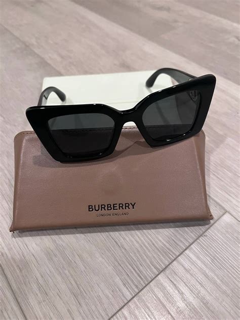 burberry daisy glasses|where to buy burberry glasses.